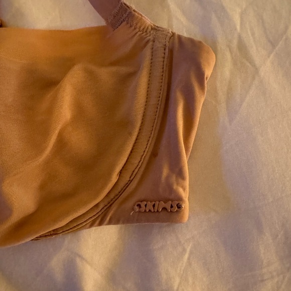 Skims Balconette Bra - Picture 3 of 4